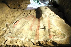 Ostavena skriena freska na kamen kaj  Sv. Arahangel Mihail