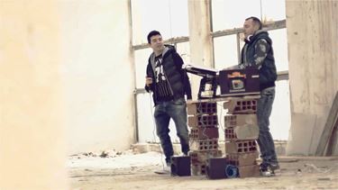 1. Pesna niz DJ muzika - Pavloski i Trajkoski