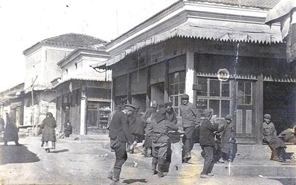 10 Cesmata Saracana odolea najmalku edno stoletie