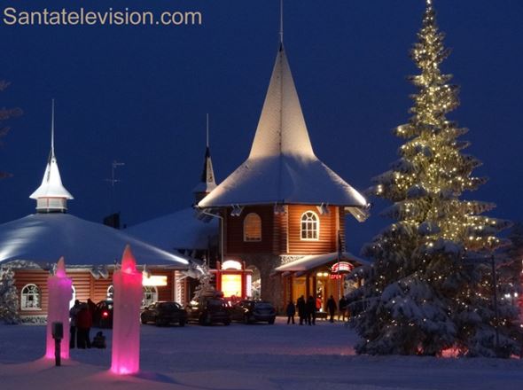 christmas-house-santa-claus-village-rovaniemi-finnish-lapland